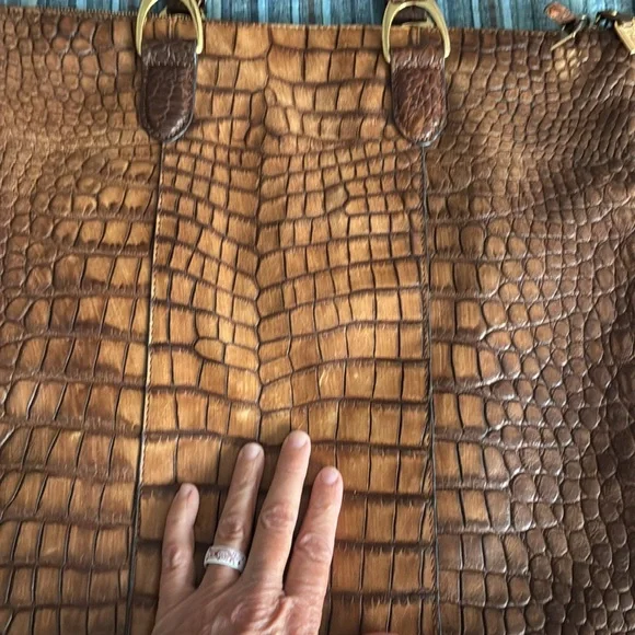 Brown leather Crocodile Pattern GILI Bag - Picture 5 of 8